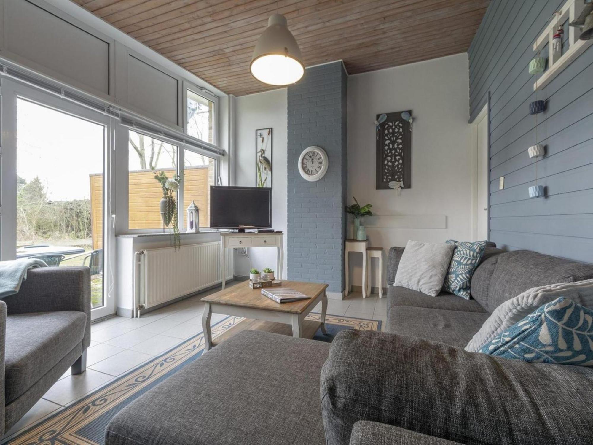 Holiday Home With Fabulous Garden Sint Maartensvlotbrug Exterior photo