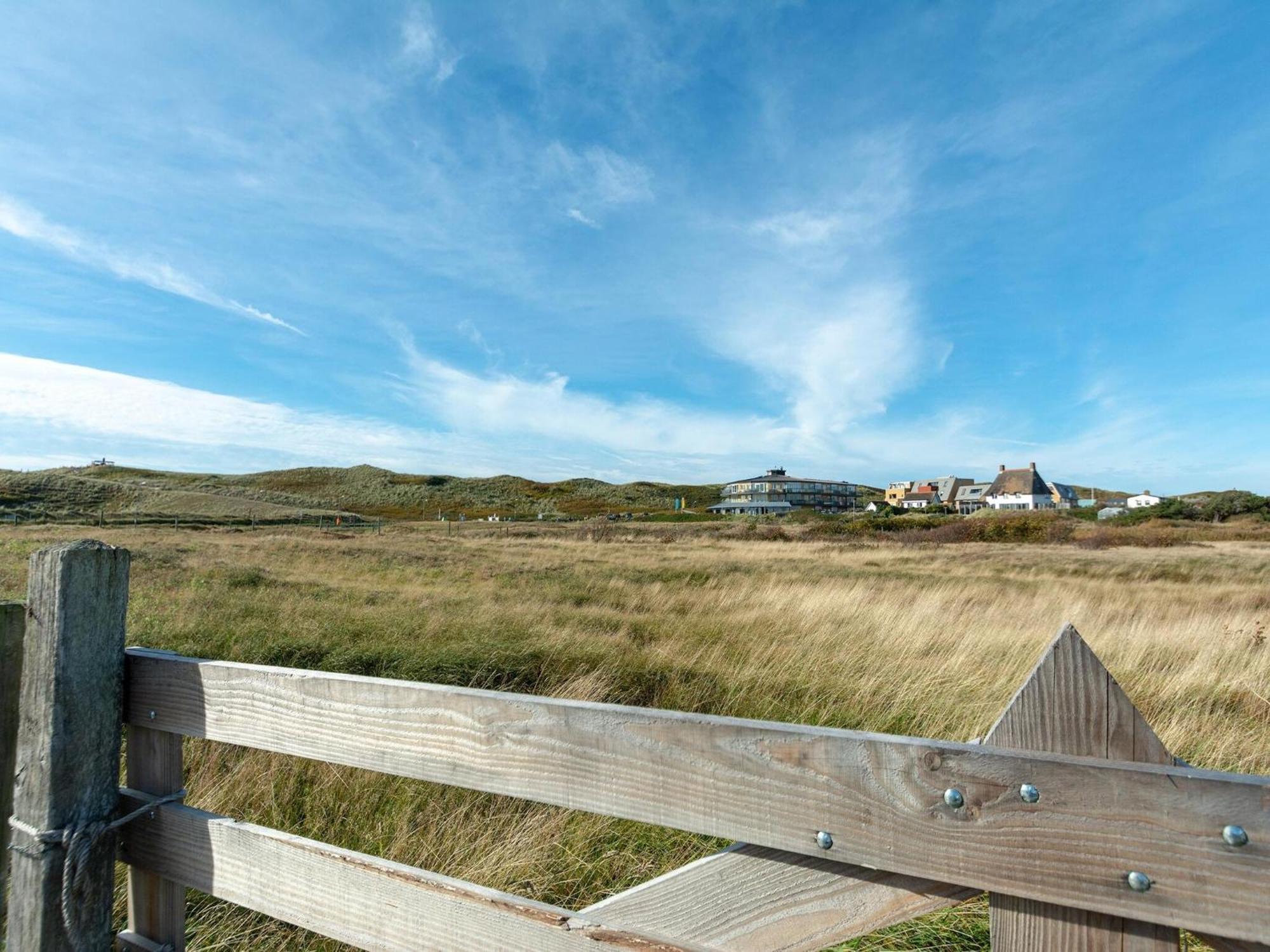 Holiday Home With Fabulous Garden Sint Maartensvlotbrug Exterior photo